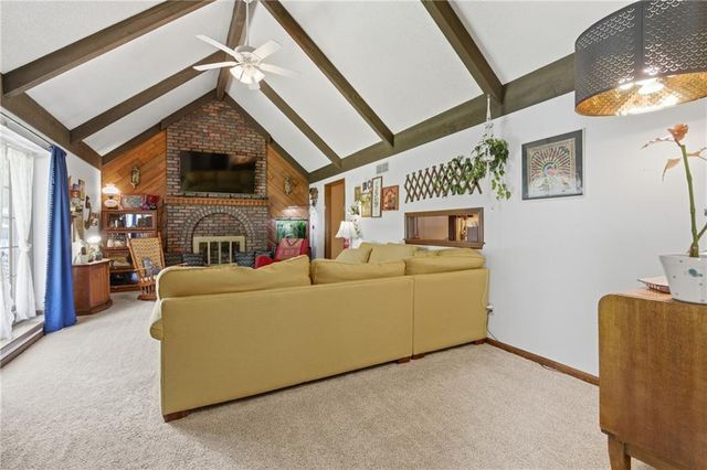 1100 SW Mic O Say Drive, Blue Springs, MO 64015