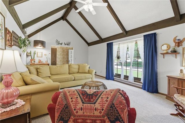 1100 SW Mic O Say Drive, Blue Springs, MO 64015