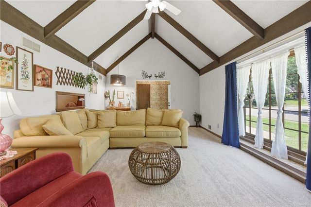 1100 SW Mic O Say Drive, Blue Springs, MO 64015