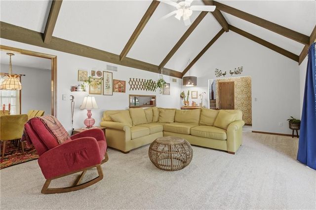 1100 SW Mic O Say Drive, Blue Springs, MO 64015