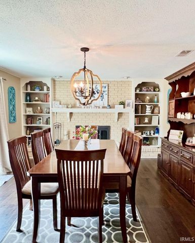 7032 White Eagle Drive, Fort Wayne, IN 46815