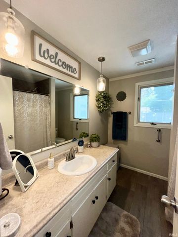 7032 White Eagle Drive, Fort Wayne, IN 46815