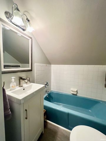 7032 White Eagle Drive, Fort Wayne, IN 46815