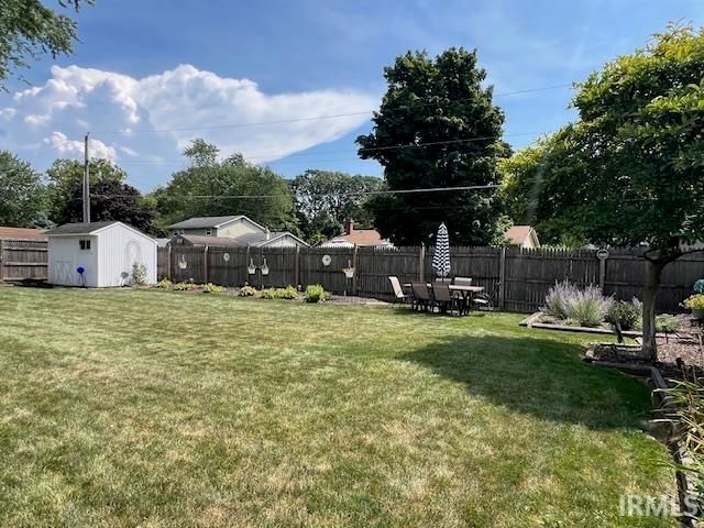 7032 White Eagle Drive, Fort Wayne, IN 46815