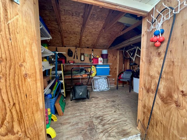 7032 White Eagle Drive, Fort Wayne, IN 46815