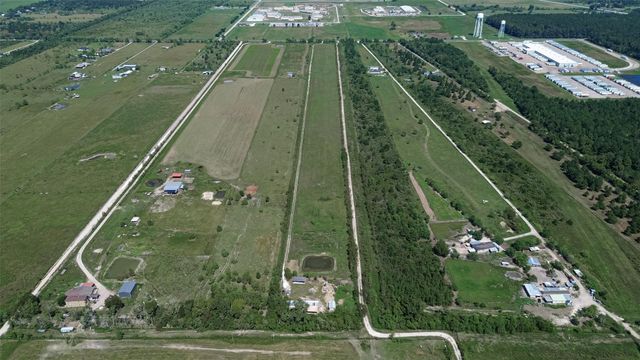 993 Fm 686, Dayton, TX 77535