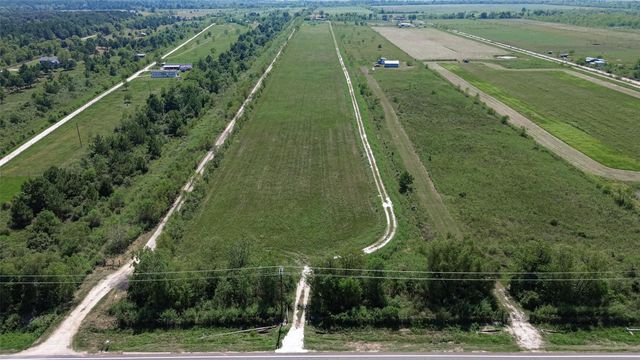 993 Fm 686, Dayton, TX 77535