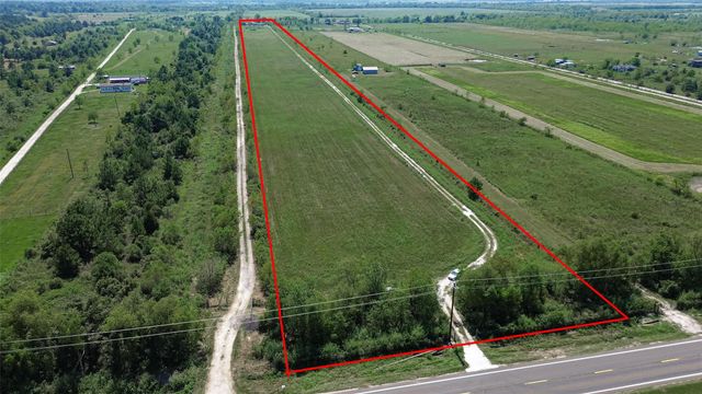 993 Fm 686, Dayton, TX 77535