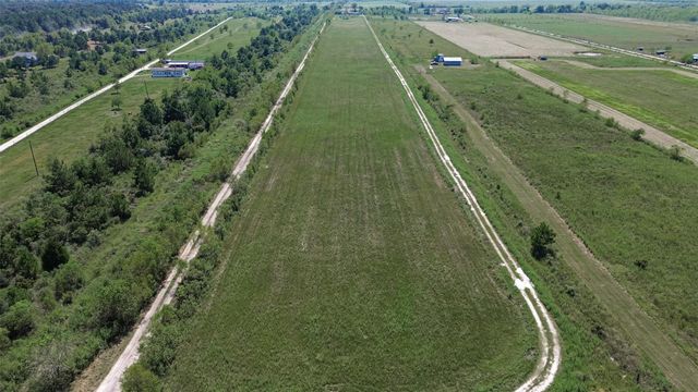 993 Fm 686, Dayton, TX 77535