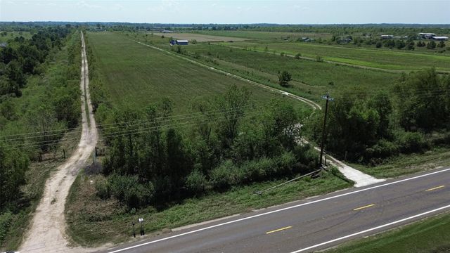 993 Fm 686, Dayton, TX 77535