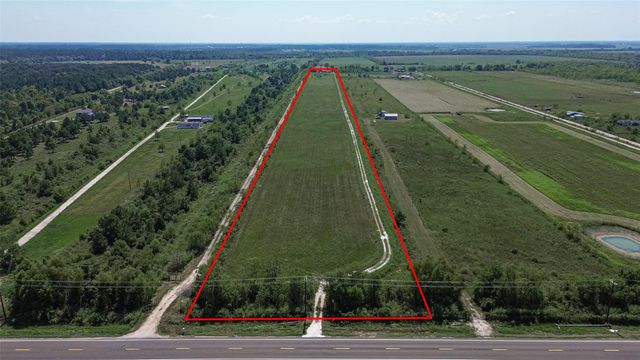993 Fm 686, Dayton, TX 77535