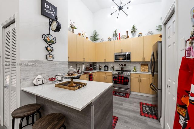 1205 NE 32nd Ter, Homestead, FL 33033