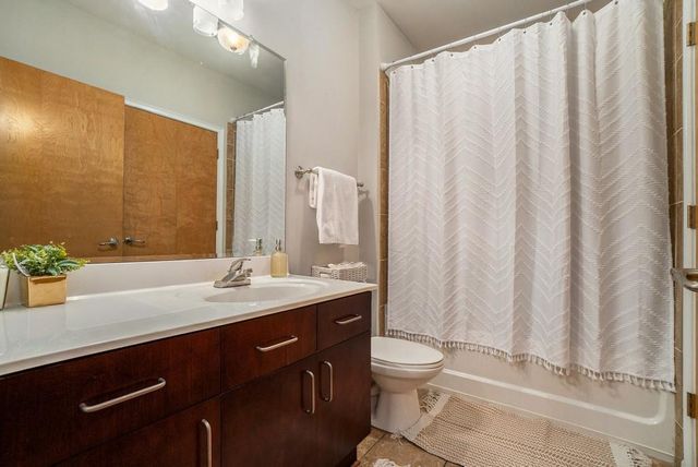 898 Oak Street SW 3213, Atlanta, GA 30310