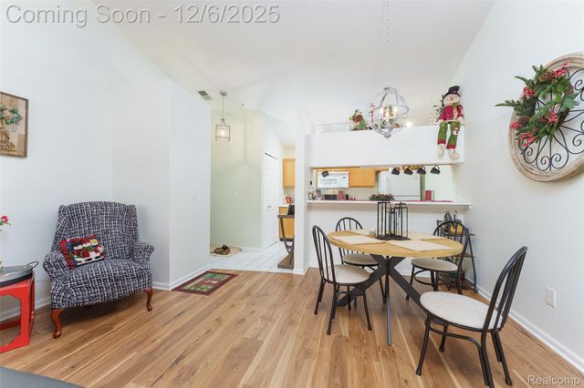 12274 Saint Andrews Way, Fenton Charter Township, MI 48430