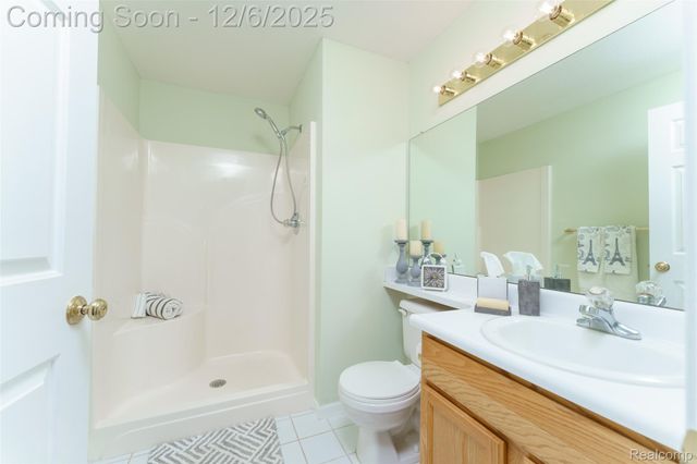 12274 Saint Andrews Way, Fenton Charter Township, MI 48430