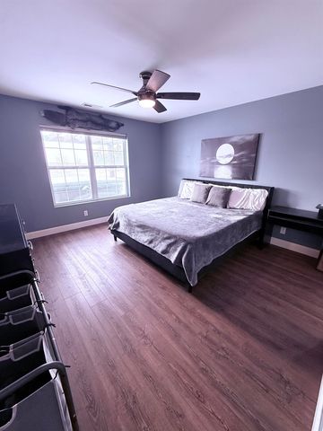 6091 SW 59th Ave, Minot, ND 58701