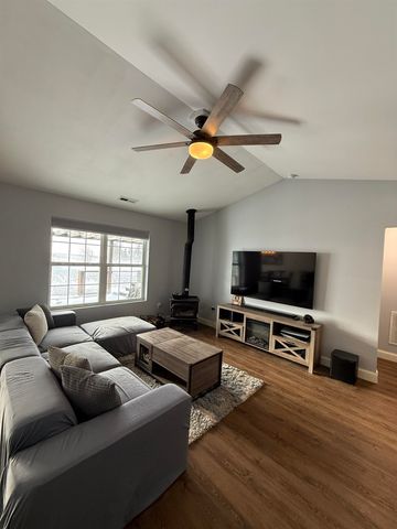 6091 SW 59th Ave, Minot, ND 58701