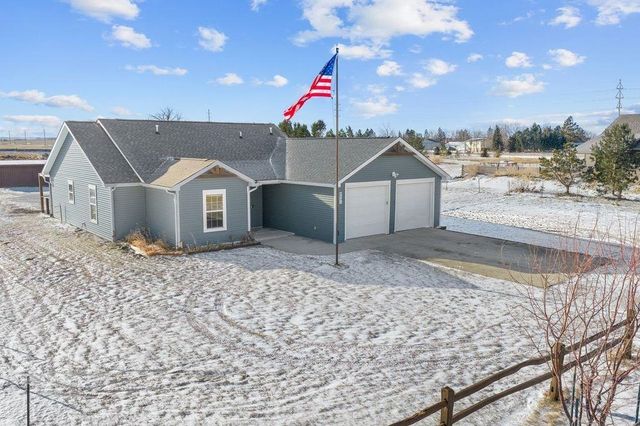 6091 SW 59th Ave, Minot, ND 58701