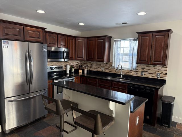 6091 SW 59th Ave, Minot, ND 58701