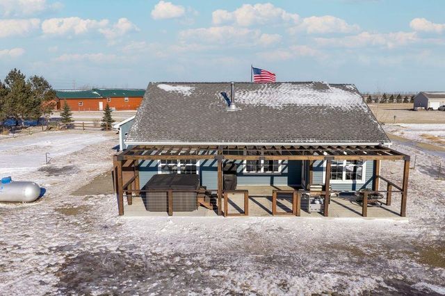 6091 SW 59th Ave, Minot, ND 58701