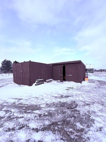 6091 SW 59th Ave, Minot, ND 58701