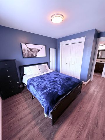 6091 SW 59th Ave, Minot, ND 58701