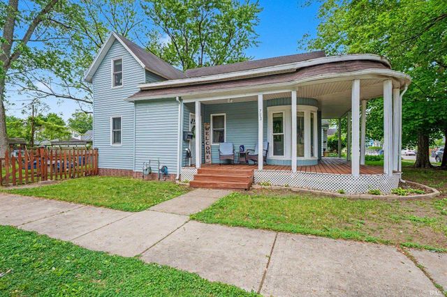 703 Gladstone, Elkhart, IN 46516