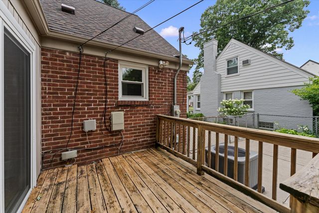 14041 Vernon Street, Oak Park City, MI 48237