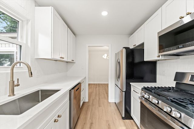 14041 Vernon Street, Oak Park City, MI 48237