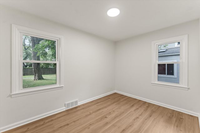 14041 Vernon Street, Oak Park City, MI 48237