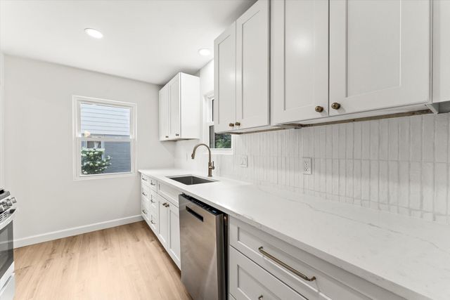 14041 Vernon Street, Oak Park City, MI 48237