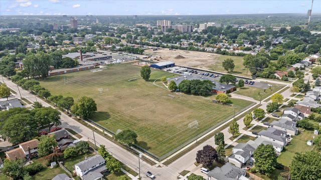 14041 Vernon Street, Oak Park City, MI 48237