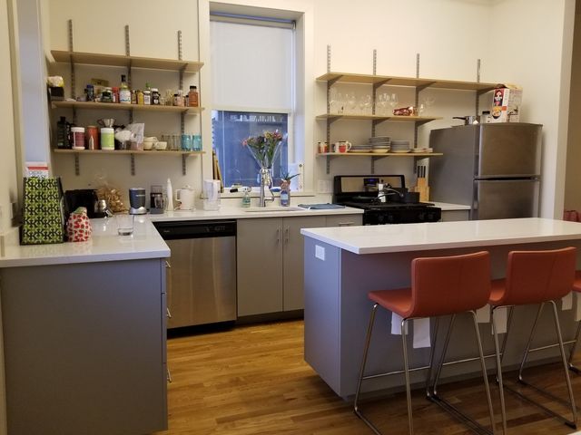 1135 N Damen Avenue 2R, Chicago, IL 60622