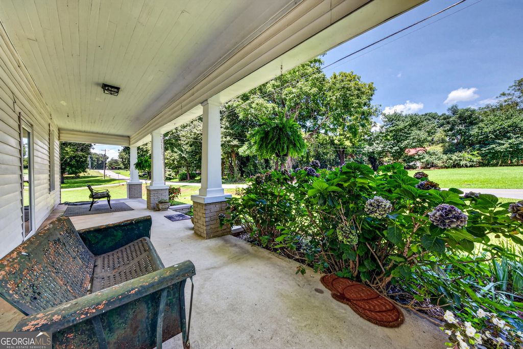 174 Sanford Drive, Nicholson, GA 30565 — photo 2