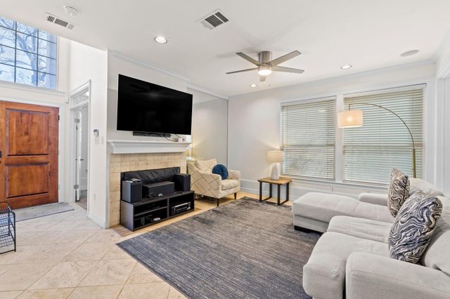 3203 Tom Green ST 3A, Austin, TX 78705