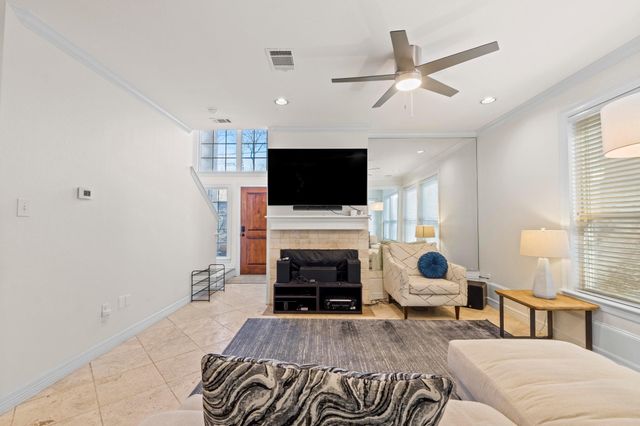 3203 Tom Green ST 3A, Austin, TX 78705