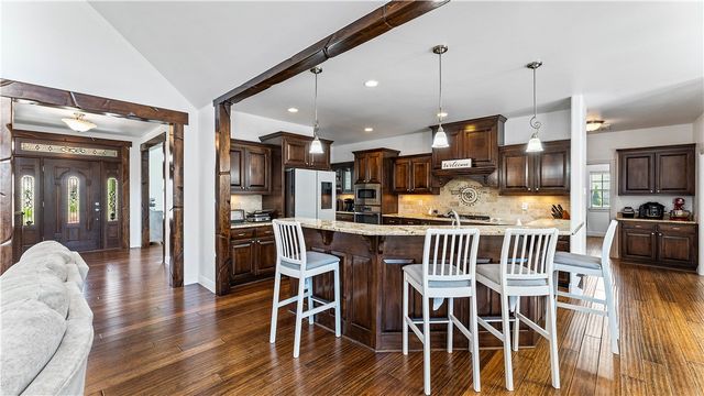 3607 NW Riverbend Road, Bentonville, AR 72712
