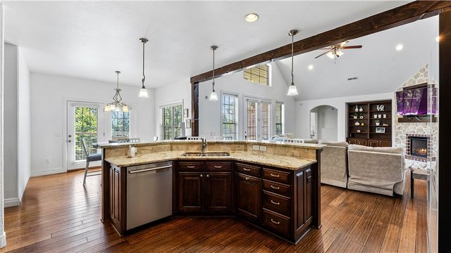 3607 NW Riverbend Road, Bentonville, AR 72712