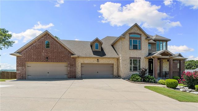 3607 NW Riverbend Road, Bentonville, AR 72712