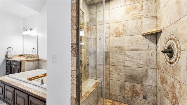 3607 NW Riverbend Road, Bentonville, AR 72712
