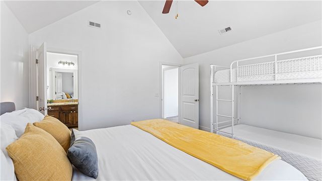 3607 NW Riverbend Road, Bentonville, AR 72712