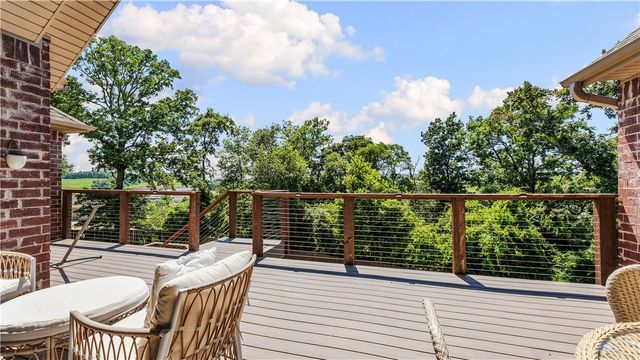 3607 NW Riverbend Road, Bentonville, AR 72712