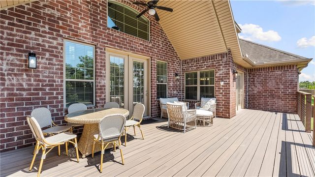 3607 NW Riverbend Road, Bentonville, AR 72712