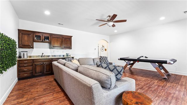 3607 NW Riverbend Road, Bentonville, AR 72712