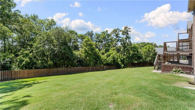 3607 NW Riverbend Road, Bentonville, AR 72712