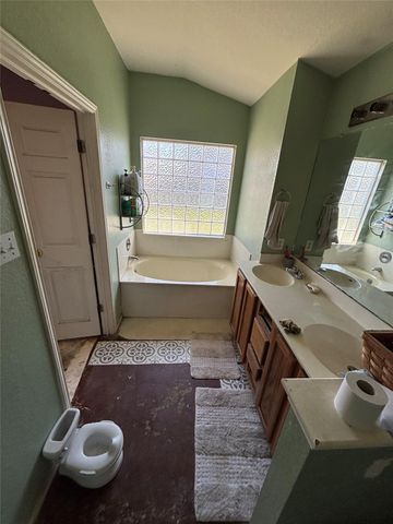 15733 Cadoz DR, Austin, TX 78728