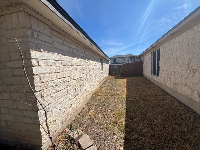 15733 Cadoz DR, Austin, TX 78728