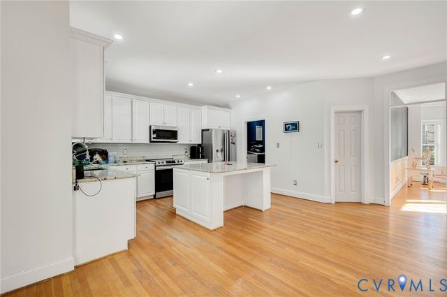 6555 St Cecelia Dr, Midlothian, VA 23112