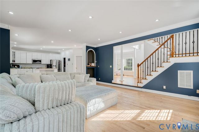 6555 St Cecelia Dr, Midlothian, VA 23112