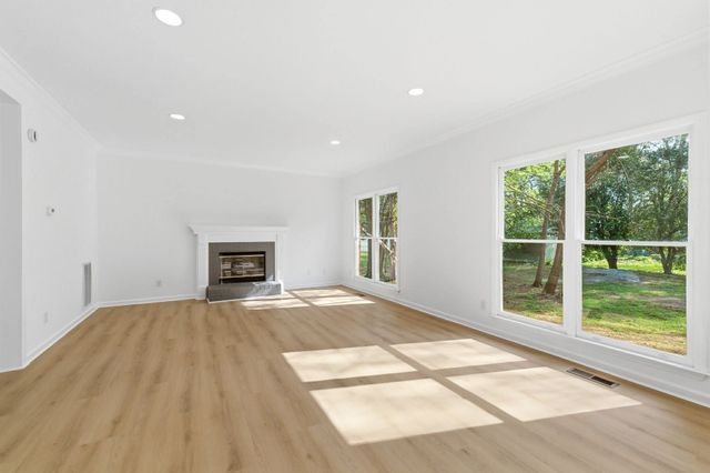 3002 Bowers Ln, Murfreesboro, TN 37129